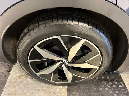 Certified 2023 Volkswagen ID.4 S RWD image 15
