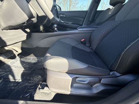 Used 2021 Toyota C-HR Nightshade image 12