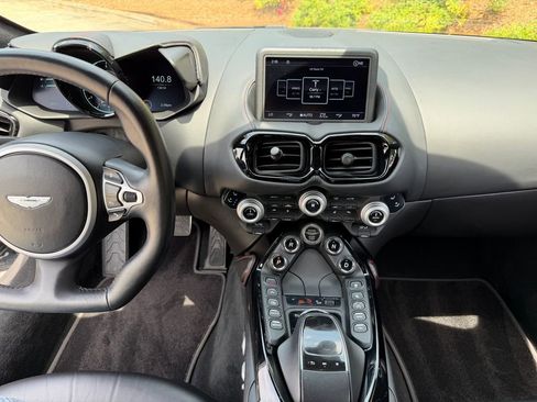 Used 2020 Aston Martin V8 Vantage Coupe RWD image 10