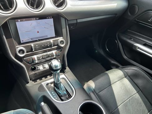 Used 2019 Ford Mustang Premium image 18