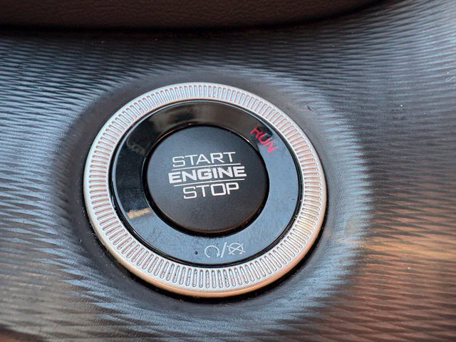Used 2023 Jeep Grand Cherokee Laredo X AWD/4WD image 22