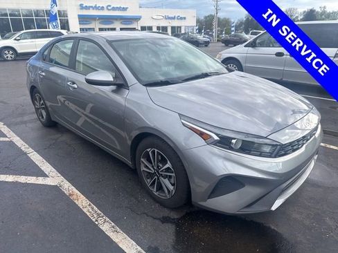 Used 2022 Kia Forte LXS FWD image 1
