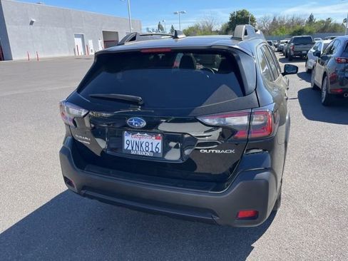 Used 2025 Subaru Outback Premium image 6