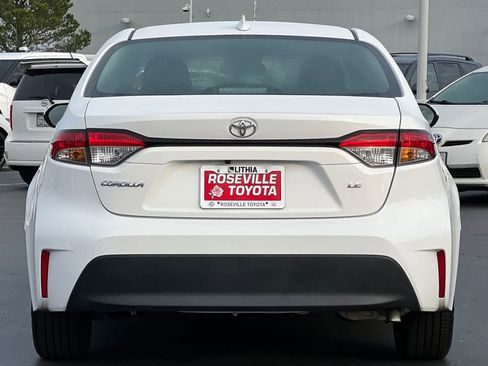 Used 2024 Toyota Corolla LE image 8