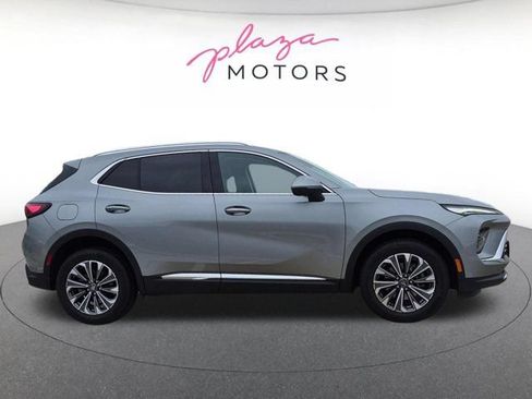 Used 2024 Buick Envision Preferred AWD/4WD image 4