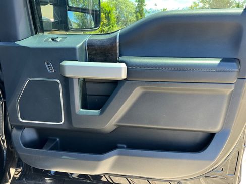 Used 2022 Ford F350 Lariat w/ Camper Package AWD/4WD image 17