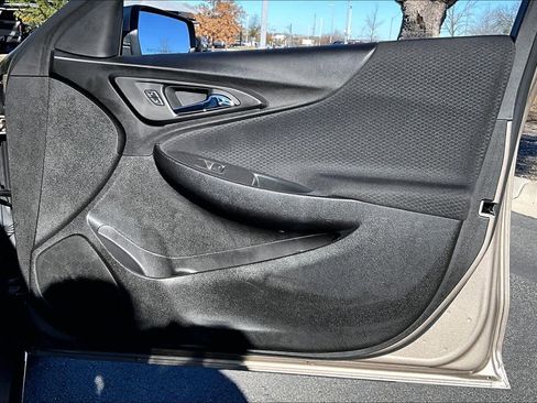 Used 2024 Chevrolet Malibu LT image 23