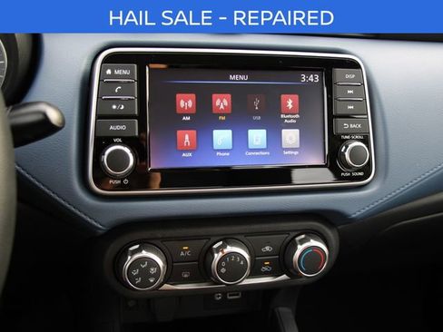 New 2025 Nissan Versa SV w/ Trunk Package FWD image 16