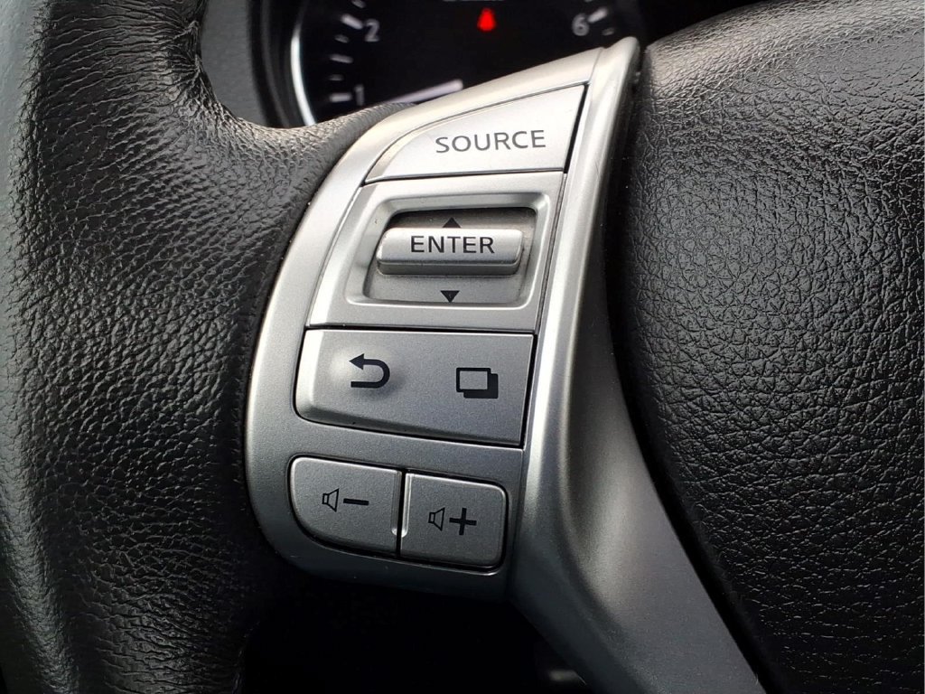 Used 2016 Nissan Rogue SL w/ SL Premium Package AWD/4WD image 21