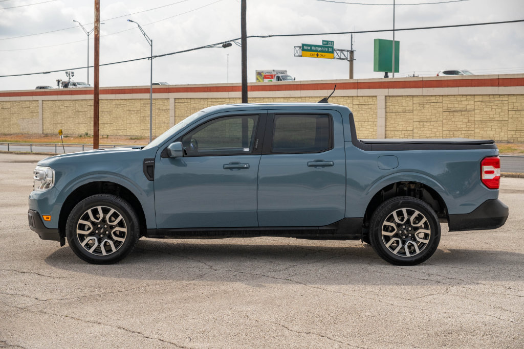 Certified 2023 Ford Maverick Lariat FWD image 5