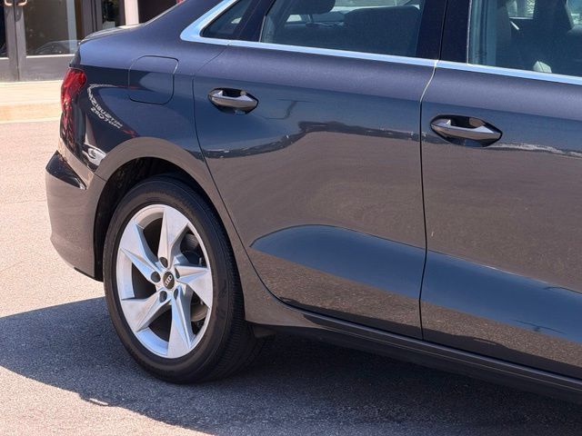 Used 2022 Audi A3 2.0T Premium FWD image 5