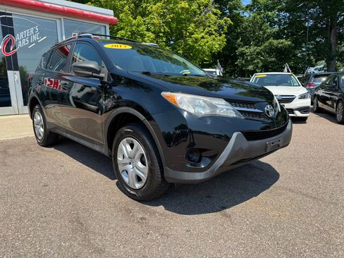 Used 2013 Toyota RAV4 LE AWD/4WD image 2