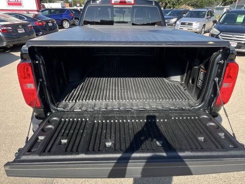 Used 2018 Chevrolet Colorado Z71 AWD/4WD image 24