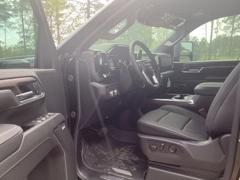 New 2026 GMC Sierra 2500 SLT w/ SLT Premium Package AWD/4WD image 16