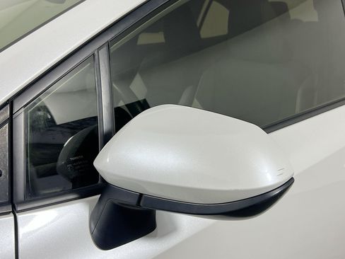 Used 2024 Toyota Corolla LE FWD image 11