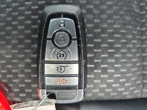 Used 2024 Ford Escape ST-Line Select AWD/4WD image 35