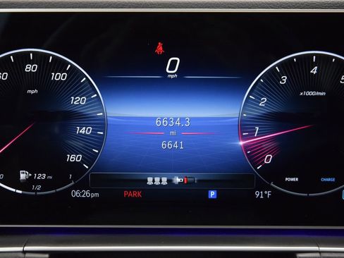 Used 2025 Mercedes-Benz GLE 450 4MATIC Coupe image 26