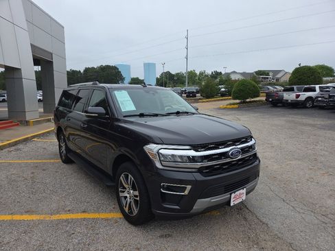 Used 2024 Ford Expedition Max Limited RWD image 4