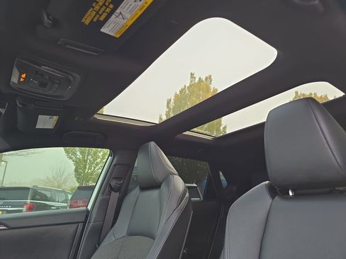 Used 2023 Toyota bZ4X XLE image 21