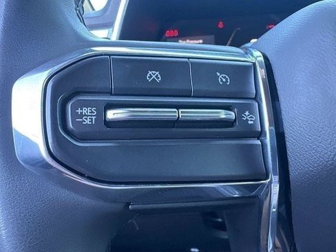 Used 2024 GMC Canyon Elevation RWD image 19