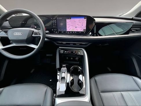 Used 2025 Audi Q5 Premium w/ Convenience Package AWD/4WD image 7