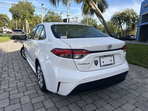 Used 2024 Toyota Corolla LE FWD image 12