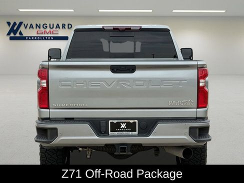 Used 2024 Chevrolet Silverado 2500 High Country w/ High Country Premium Package AWD/4WD image 8