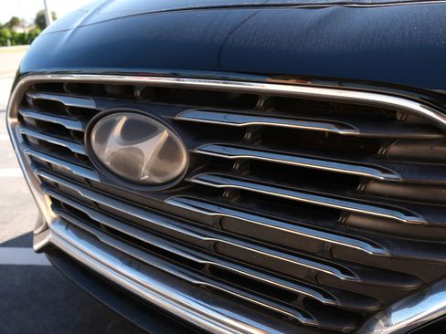 Used 2018 Hyundai Sonata Limited w/ Limited Ultimate Package 03 image 11