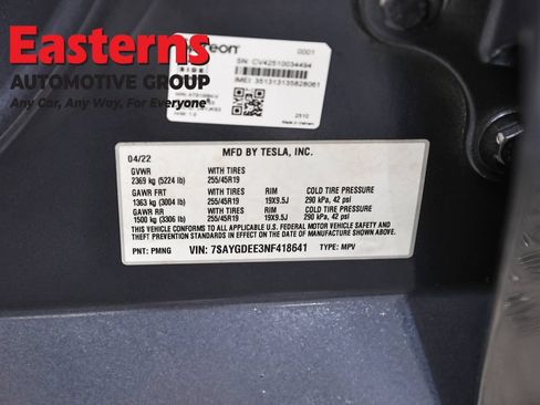 Used 2022 Tesla Model Y Long Range AWD/4WD image 30