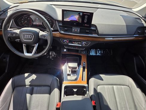 Used 2023 Audi Q5 2.0T Premium w/ Convenience Package AWD/4WD image 18