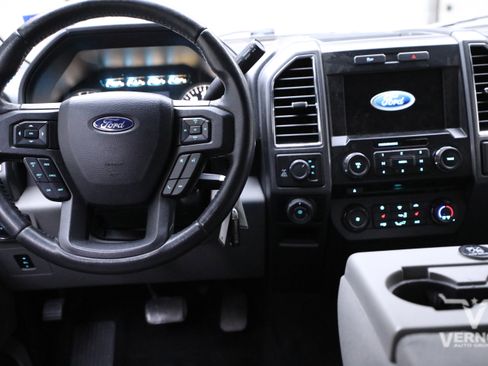 Used 2017 Ford F150 XLT w/ Equipment Group 302A Luxury image 8