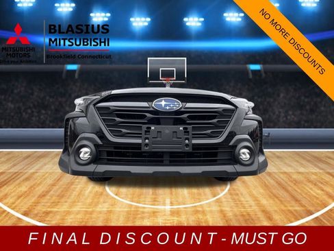 Used 2023 Subaru Outback Premium image 39