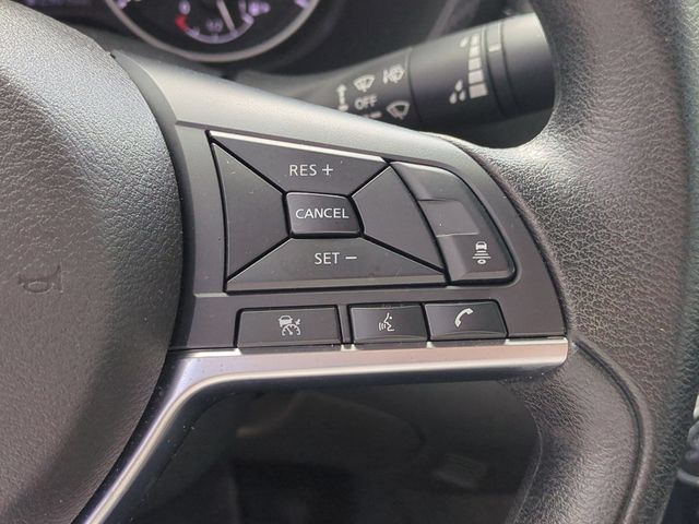 Used 2025 Nissan Sentra SV FWD image 17