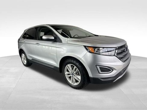 Used 2016 Ford Edge SEL w/ Equipment Group 201A AWD/4WD image 3
