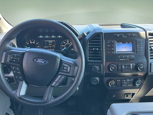 Used 2019 Ford F150 XL w/ Equipment Group 101A Mid AWD/4WD image 15