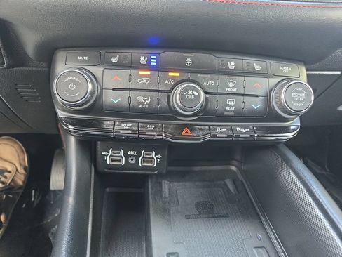 Used 2024 Dodge Durango R/T AWD/4WD image 28