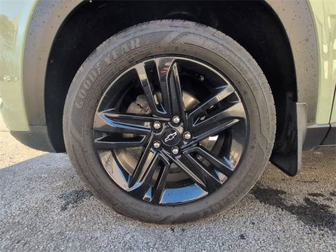Used 2024 Chevrolet Trax ACTIV w/ Sunroof Package image 31