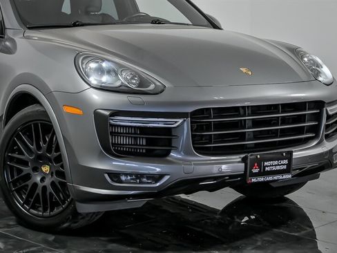 Used 2017 Porsche Cayenne GTS AWD/4WD image 2