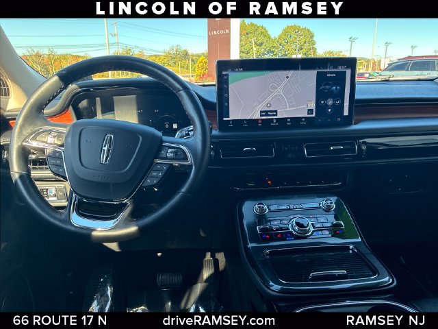 Used 2023 Lincoln Nautilus Reserve AWD/4WD image 25
