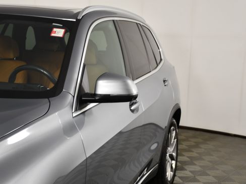 Used 2024 BMW X5 xDrive40i w/ Premium Package AWD/4WD image 13