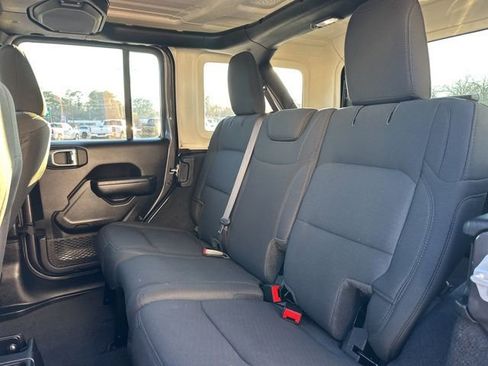 Certified 2021 Jeep Wrangler Unlimited Sport S image 28