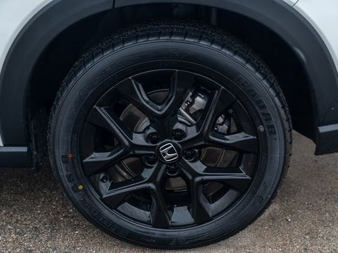 Used 2023 Honda HR-V Sport image 9