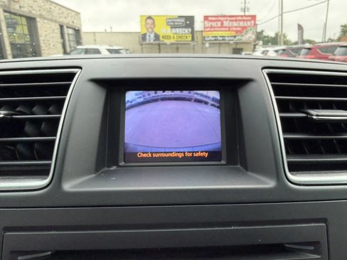 Used 2012 Toyota Highlander Limited FWD image 17