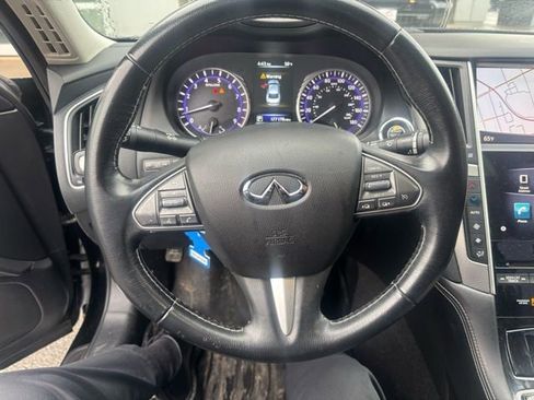 Used 2017 INFINITI Q50 Signature Edition w/ Cargo Package (L95) image 3