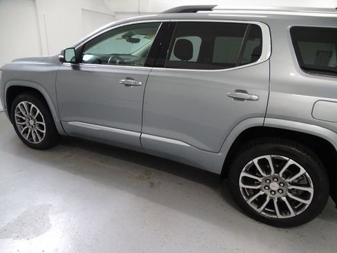 Used 2023 GMC Acadia Denali w/ Denali Ultimate Package AWD/4WD image 19