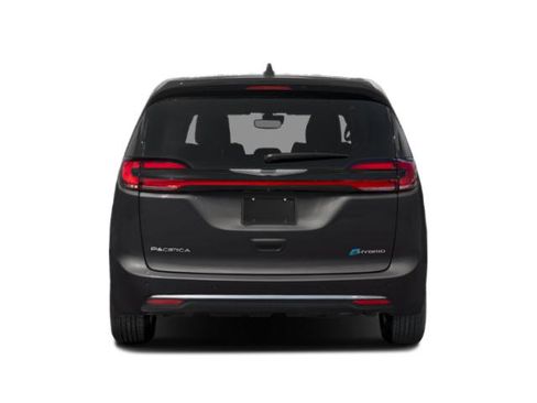 Certified 2026 Chrysler Pacifica Premium FWD image 5