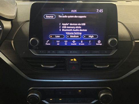 Used 2023 Nissan Altima 2.5 SV image 25