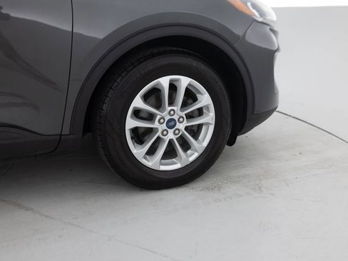Used 2020 Ford Escape SE FWD image 19