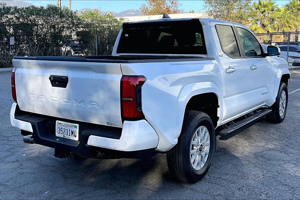 Used 2026 Toyota Tacoma SR5 RWD image 4