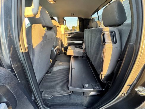 Used 2016 Toyota Tundra SR5 w/ SR5 Upgrade Package image 17